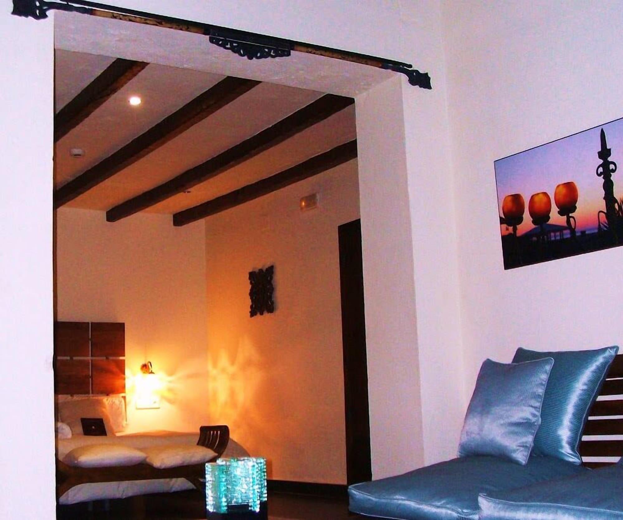 Hotel Boutique Varadero ซาฮารา เด ลอส อาตูเนส ภายนอก รูปภาพ